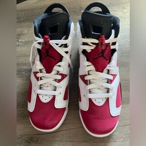 Out grown them. Great condition only worn twice.